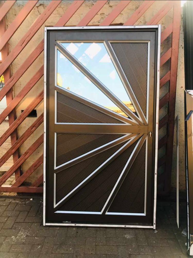 Sunburst pattern security door
